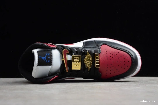 Cheap EP CZ4385-016  Jordan Black Mid Beetroot 1  CZ4385-016 (W) Dark SE 0411